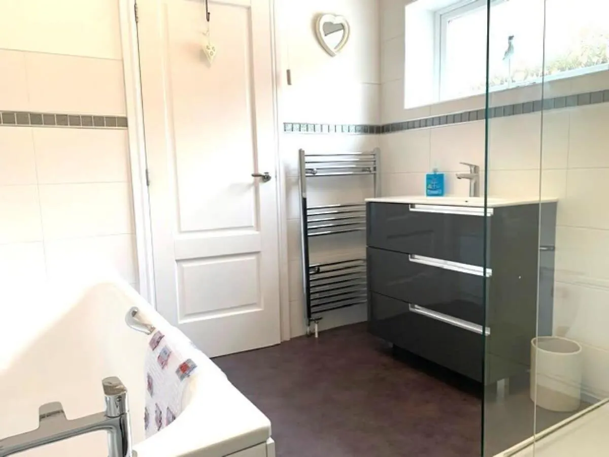 No 3 Brooklands - Central Location Filey